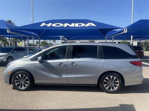 Lunar Silver Metallic 2024 Honda Odyssey EX-L