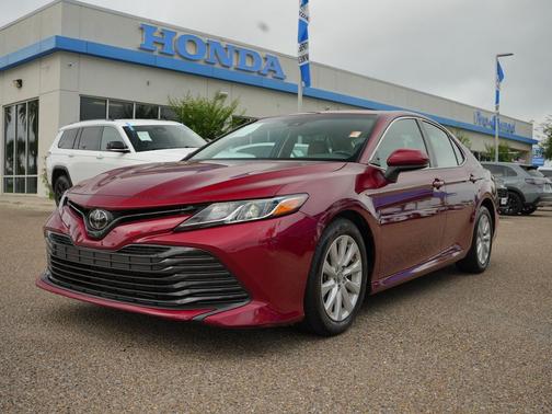Ruby Flare Pearl 2018 Toyota Camry LE
