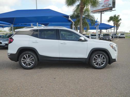 Summit White 2022 GMC Terrain SLT