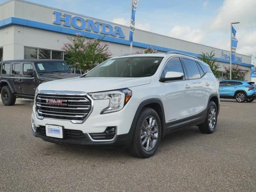 Summit White 2022 GMC Terrain SLT