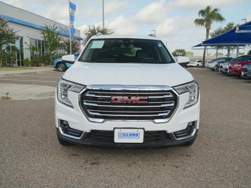 Summit White 2022 GMC Terrain SLT