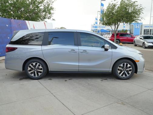 Solar Silver Metallic 2026 Honda Odyssey EX-L