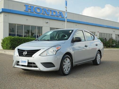 2015 Nissan Versa 1.6 S+