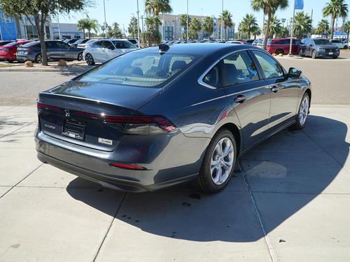 2025 Honda Accord LX 1.5T