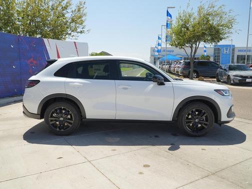 2026 Honda HR-V 2WD Sport