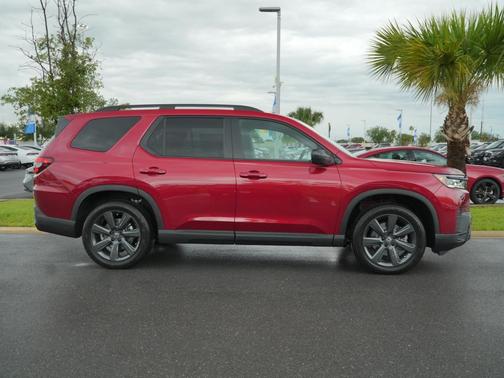 Radiant Red Metallic II 2026 Honda Pilot Sport