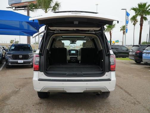 White Platinum Metallic Tri-Coat 2018 Ford Expedition Platinum