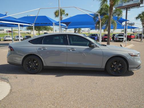 Urban Gray Pearl 2025 Honda Accord SE