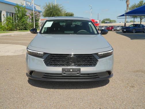 Urban Gray Pearl 2025 Honda Accord SE