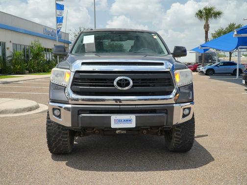 2017 Toyota Tundra SR5