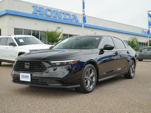 Crystal Black Pearl 2024 Honda Accord EX