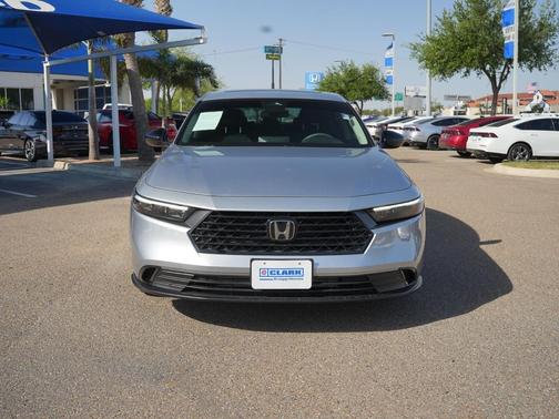 Solar Silver Metallic 2025 Honda Accord SE