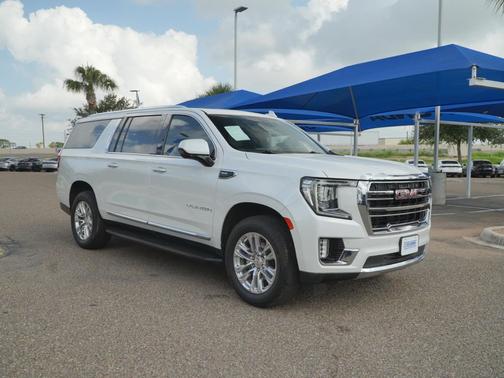 White Frost Tricoat 2021 GMC Yukon XL SLT