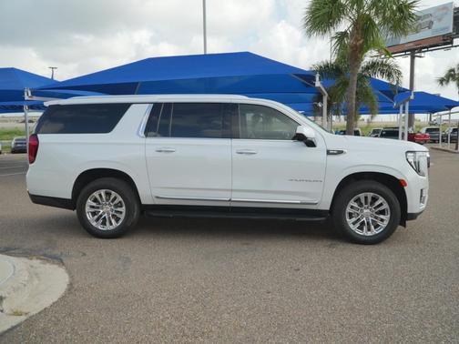 White Frost Tricoat 2021 GMC Yukon XL SLT
