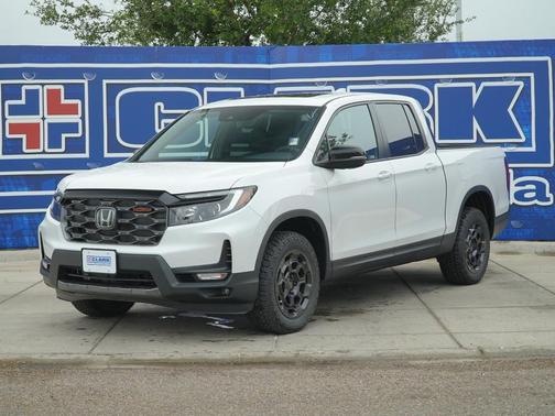 Platinum White Pearl 2026 Honda Ridgeline TrailSport+
