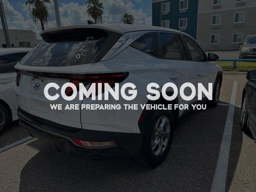 2023 Hyundai TUCSON SE