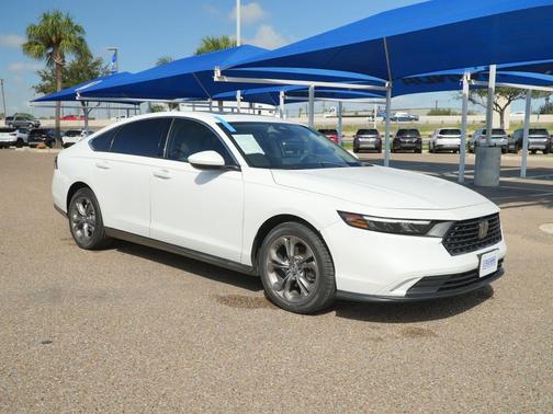 Platinum White Pearl 2024 Honda Accord EX