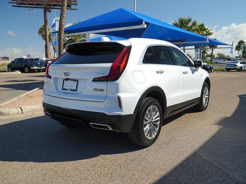 2025 Cadillac XT4 Premium Luxury