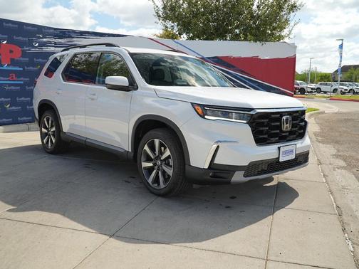 2025 Honda Pilot Touring 8-Passenger