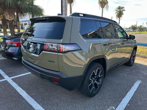'41 2026 Jeep Cherokee Overland