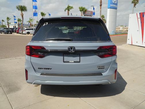 Sonic Gray Pearl 2026 Honda Odyssey Sport-L