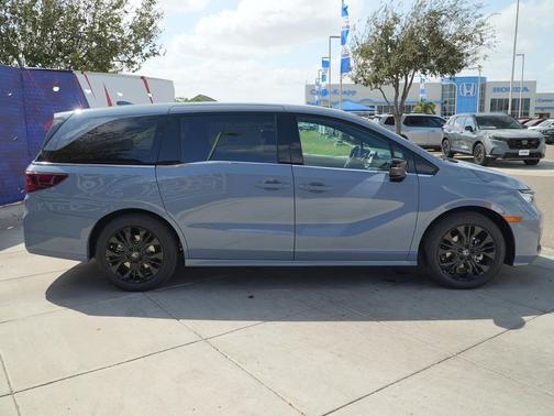 Sonic Gray Pearl 2026 Honda Odyssey Sport-L