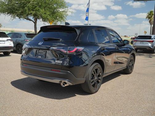 2026 Honda HR-V 2WD Sport