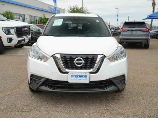 2020 Nissan Kicks S