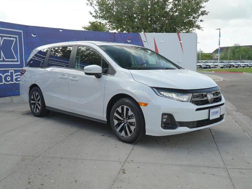 Platinum White Pearl 2026 Honda Odyssey EX-L