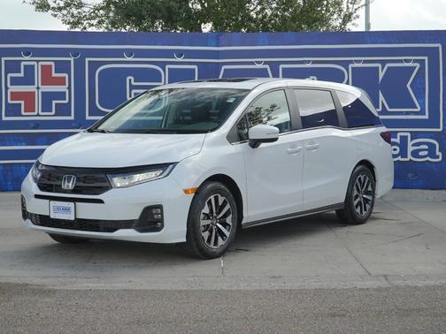 Platinum White Pearl 2026 Honda Odyssey EX-L