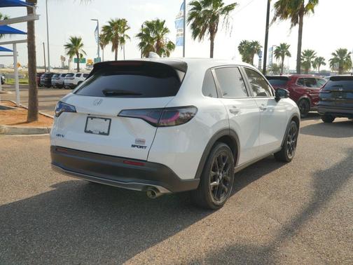 Platinum White Pearl 2024 Honda HR-V 2WD Sport