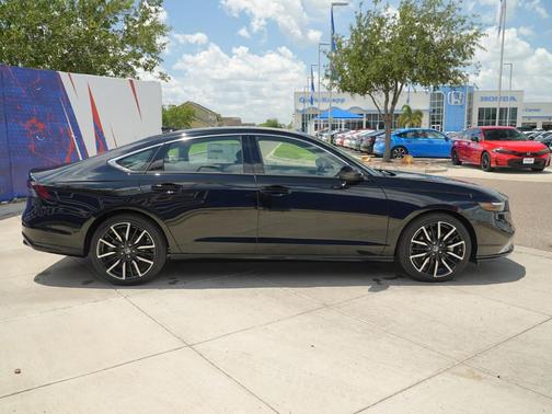 Crystal Black Pearl 2026 Honda Accord Hybrid Touring