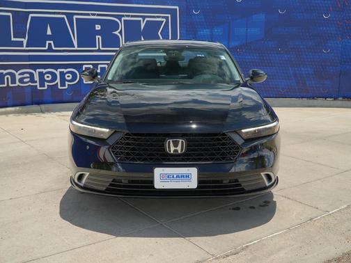 Crystal Black Pearl 2026 Honda Accord Hybrid Touring