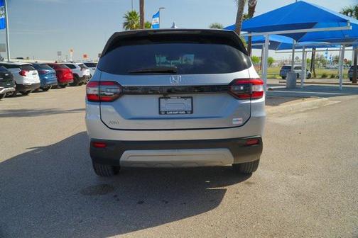 Lunar Silver Metallic 2023 Honda Pilot AWD EX-L 7 Passenger