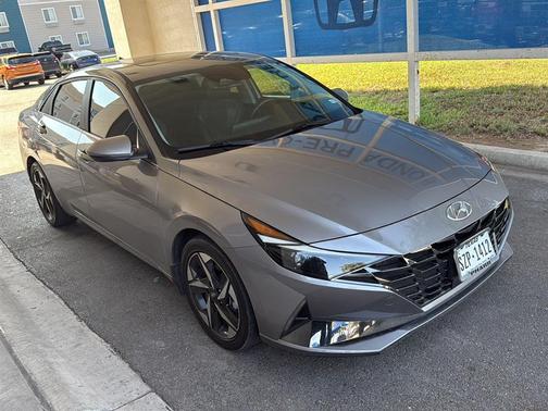 2023 Hyundai ELANTRA HEV Limited