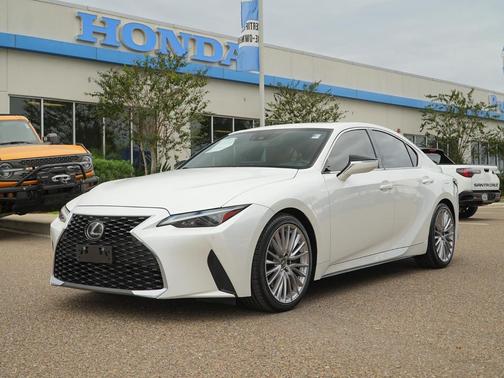 2023 Lexus IS 300 Base