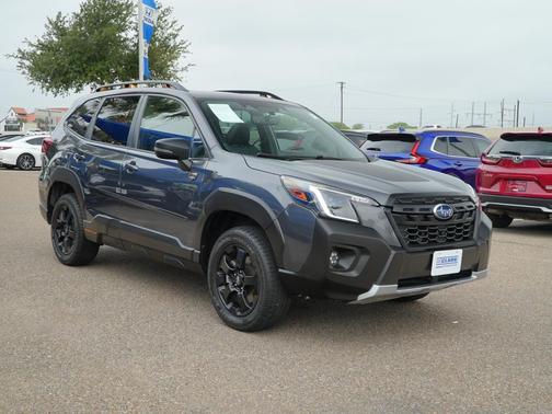 Magnetite Gray Metallic 2023 Subaru Forester Wilderness