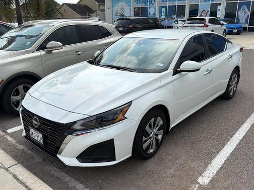 2023 Nissan Altima S FWD
