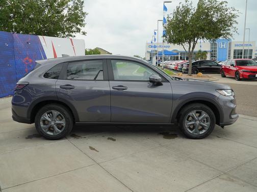 Modern Steel Metallic 2027 Honda HR-V LX