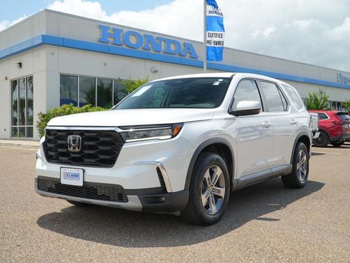 Platinum White Pearl 2023 Honda Pilot 2WD EX-L 7 Passenger