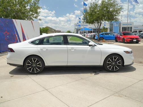 Platinum White Pearl 2026 Honda Accord Hybrid Touring