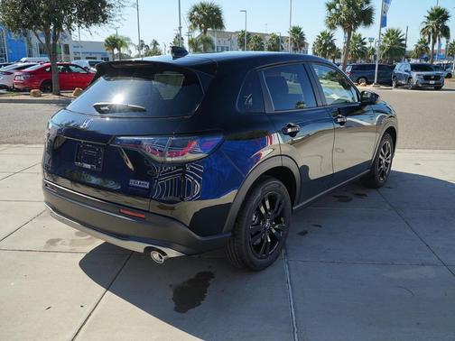 2026 Honda HR-V 2WD Sport