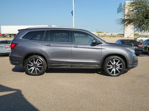 2021 Honda Pilot Touring 8-Passenger