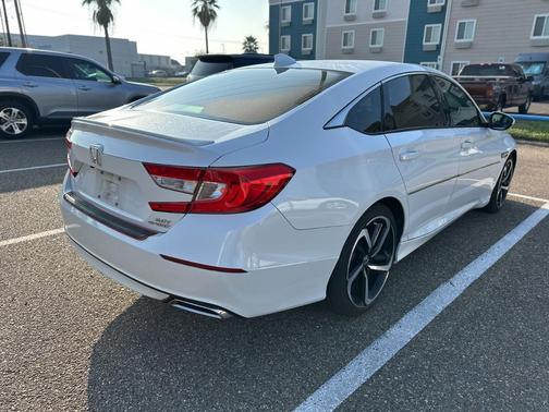 2018 Honda Accord Sport 2.0T