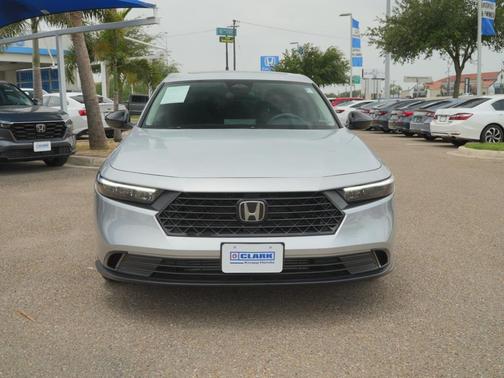 Solar Silver Metallic 2025 Honda Accord SE
