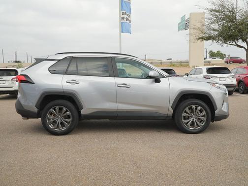 2022 Toyota RAV4 Hybrid XLE Premium