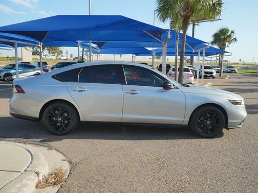 Solar Silver Metallic 2025 Honda Accord SE