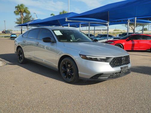 Solar Silver Metallic 2025 Honda Accord SE