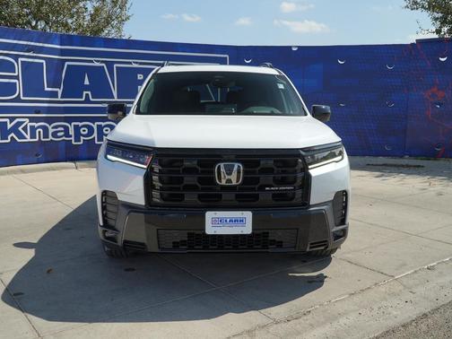 2026 Honda Pilot Black Edition