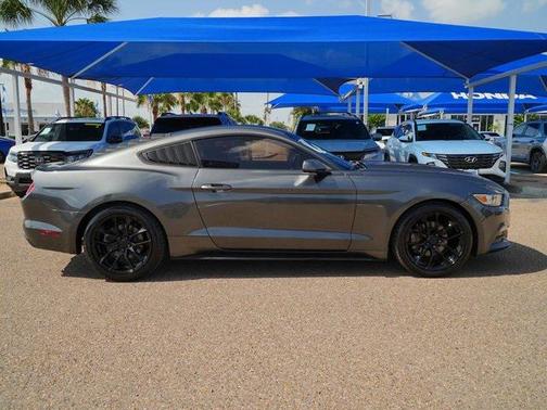 2017 Ford Mustang V6